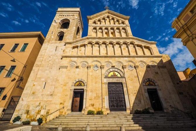 Ombrellorosso Apartment Cagliari Bagian luar foto