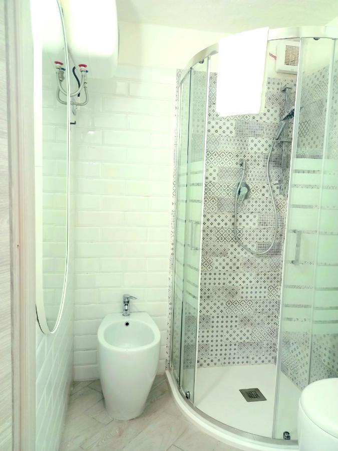 Ombrellorosso Apartment Cagliari Bagian luar foto
