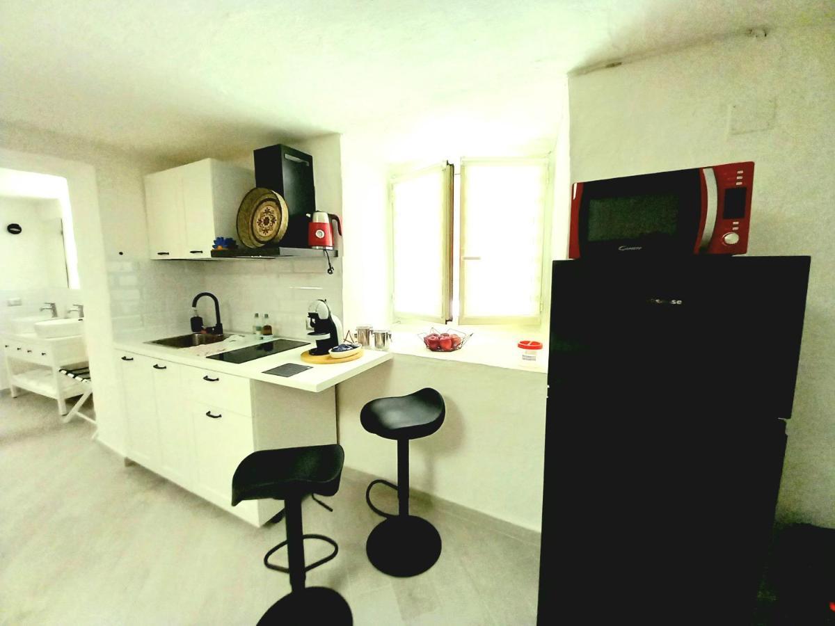 Ombrellorosso Apartment Cagliari Bagian luar foto