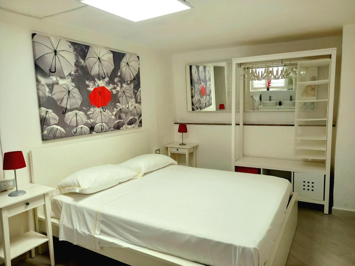 Ombrellorosso Apartment Cagliari Bagian luar foto