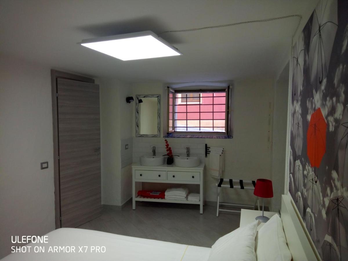 Ombrellorosso Apartment Cagliari Bagian luar foto