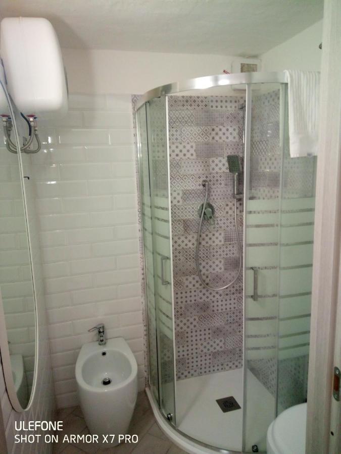 Ombrellorosso Apartment Cagliari Bagian luar foto